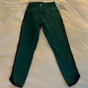 Born Primitive v-cut waistband leggings. Squat proof!